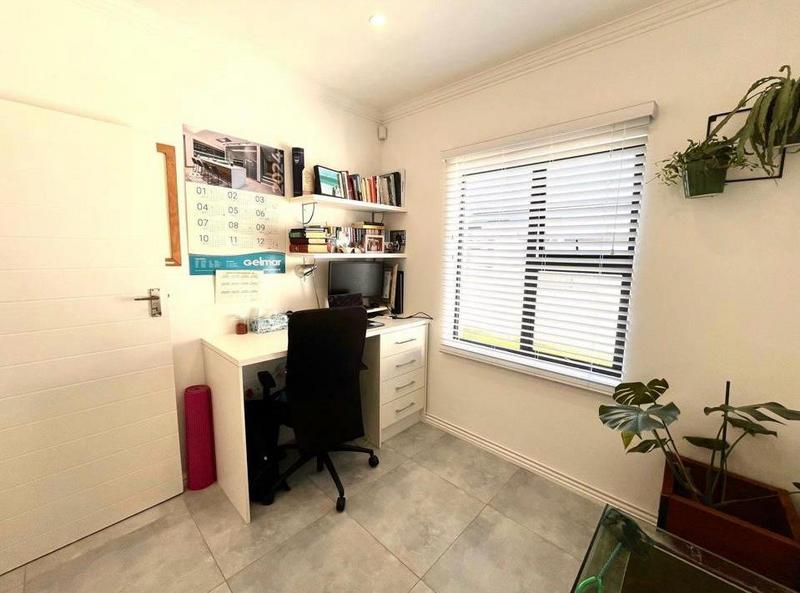 3 Bedroom Property for Sale in Sandown Western Cape